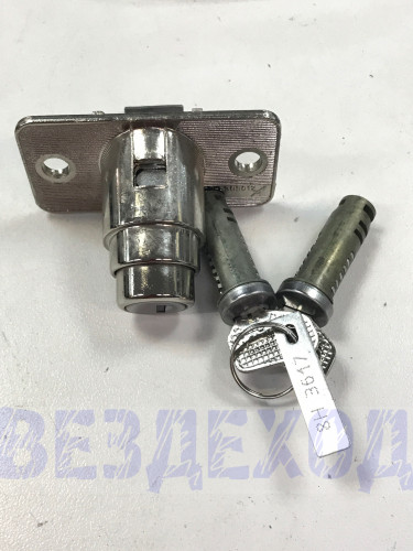 Личинки 02,2121,21213 с замком багажника (ДААЗ) 