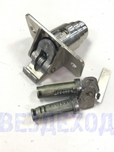 Личинки 02,2121,21213 с замком багажника (ДААЗ) 