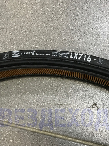 Фильтр воздушный KNECHT LX716 RENAULT 19,21
