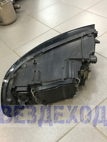 Фара VOLVO 31214538 C30 (2006-2010) правая Б/У