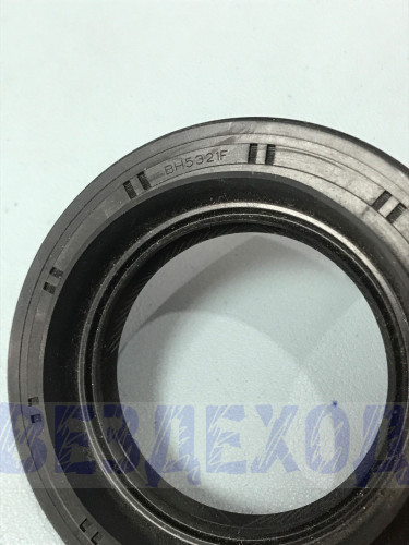 Сальник NOK BH5321F/E0 47x80.1x10/16.5 привода правый