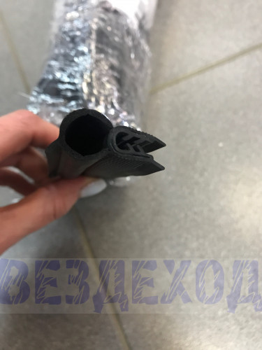 Уплотнитель багажника 2101-07