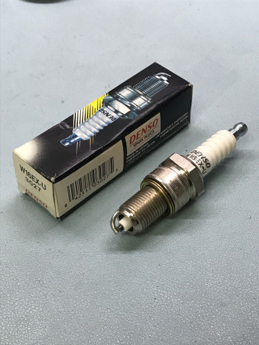 Свечи зажигания DENSO D 24 W16EX-U (3027) 